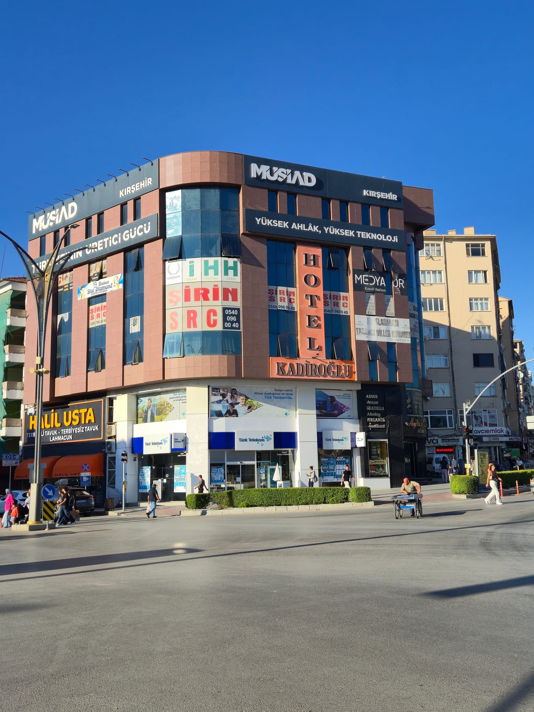 Kadiroğlu Hotel dış cephe